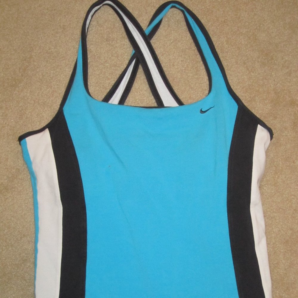 Nike X Back Workout Top Shelf Bra Size Large EUC